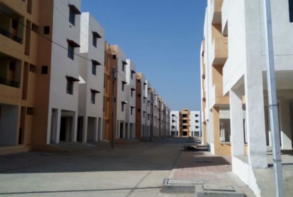 PM Inaugurates 1.75 Lakh Houses